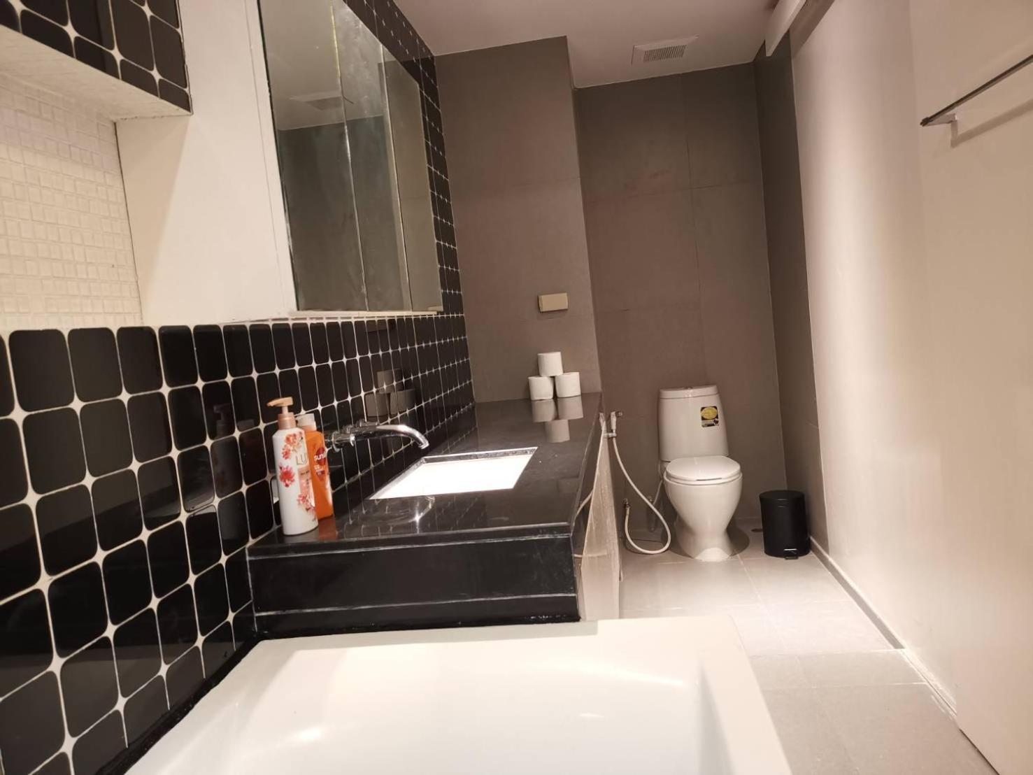 Apartamento Tower Resident In The Heart Of Bangkok Shopping Center Makkasan Exterior foto